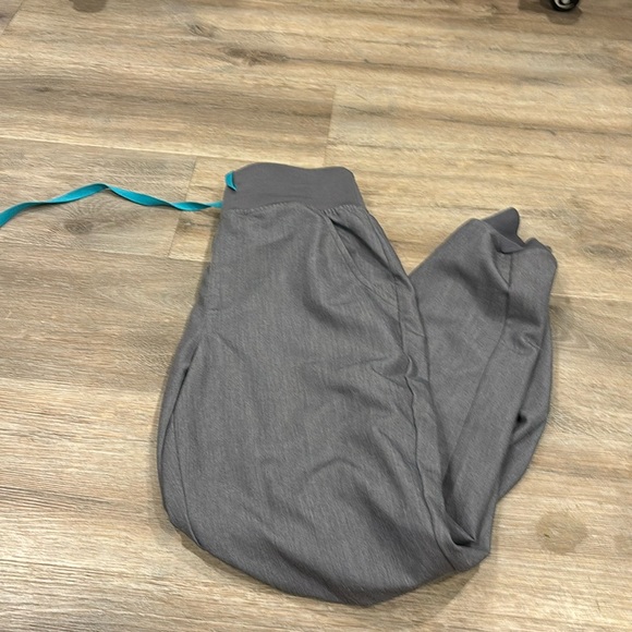 Graphite Zamora scrub pants xs - Picture 1 of 2